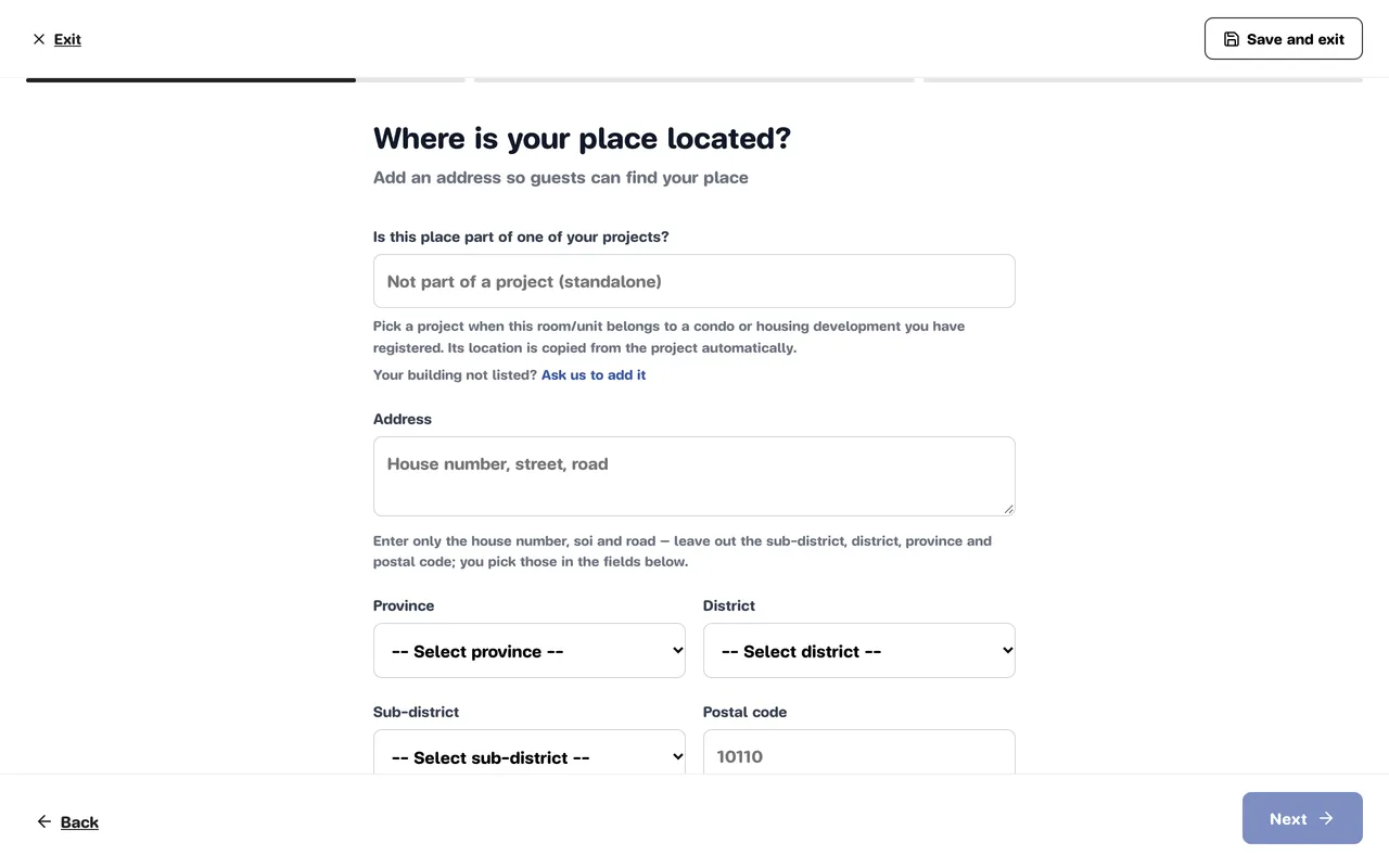 Location screen with the project picker, address fields and map